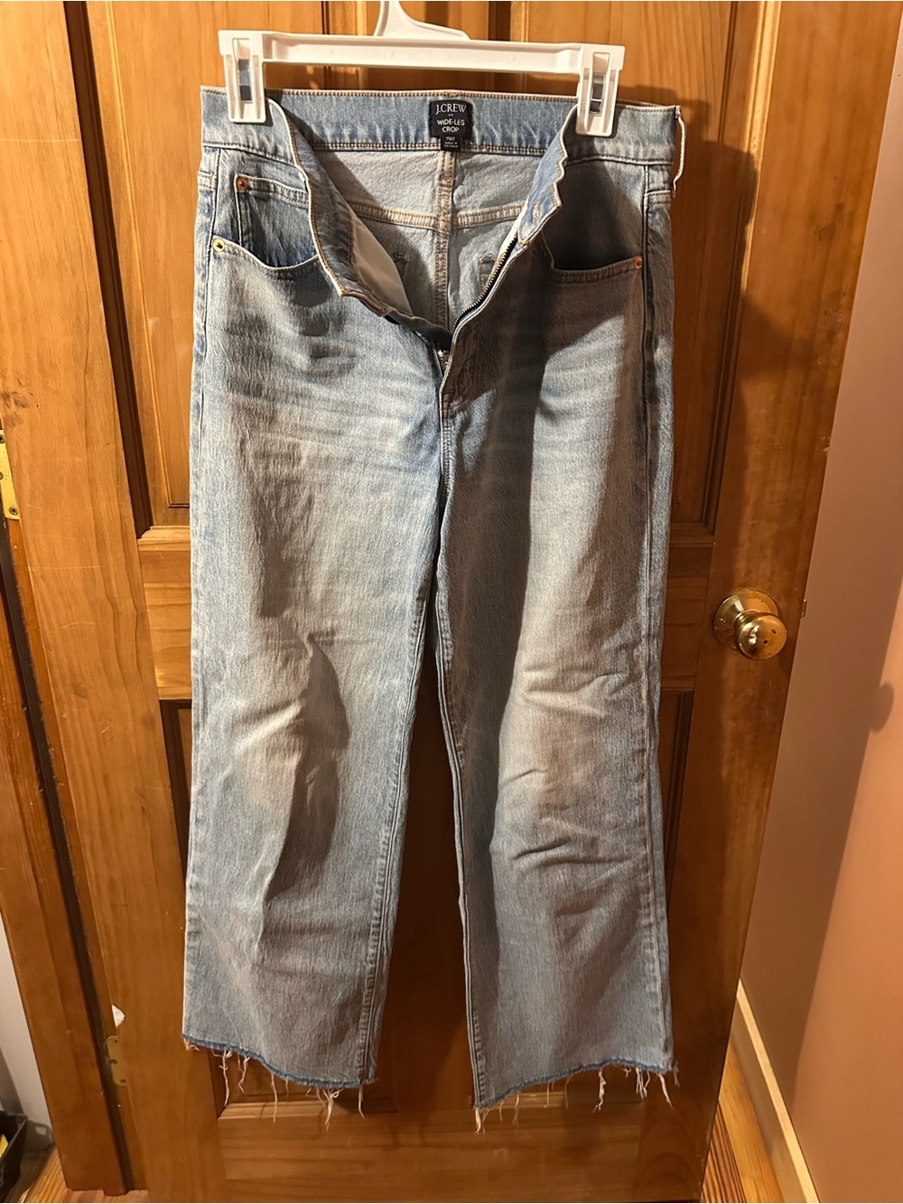 J. Crew Light Blue wonens’s cropped ankle jeans